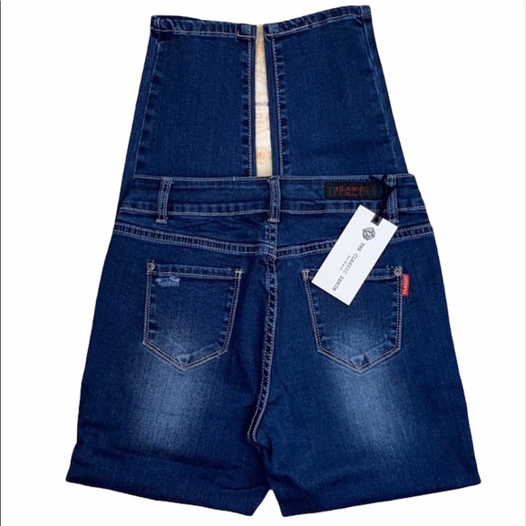 Distressed Skinny Jeans - Picture 4 of 16